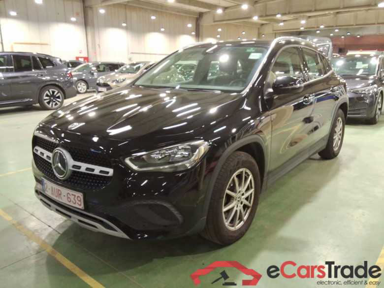 MERCEDES-BENZ CLASS GLA DIESEL (H247) GLA 180 d Business Solution