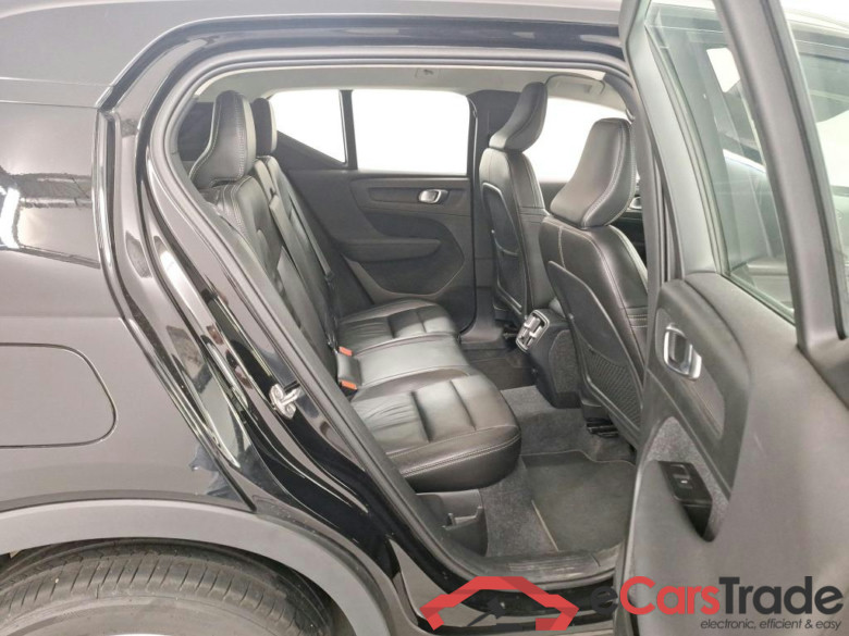VOLVO XC40 1.5 T2 Momentum Pro Geartronic #6
