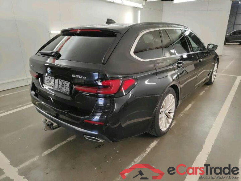 BMW 5 Reeks Touring Série 5 Touring 530e xDrive Auto (PHEV) 200kW/272pk  5D/P Auto-8 #4