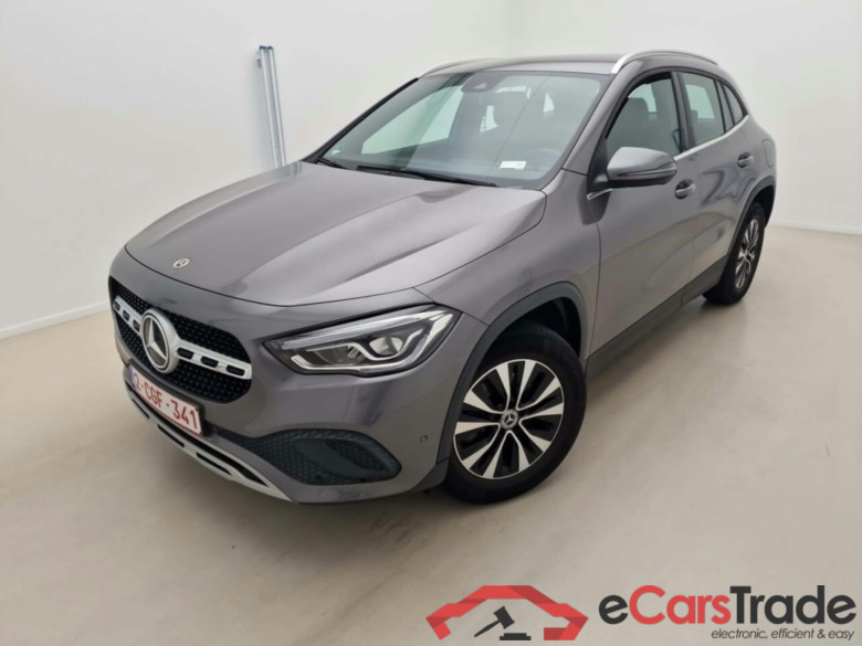 MERCEDES-BENZ GLA 180D BUSINESS LINE
