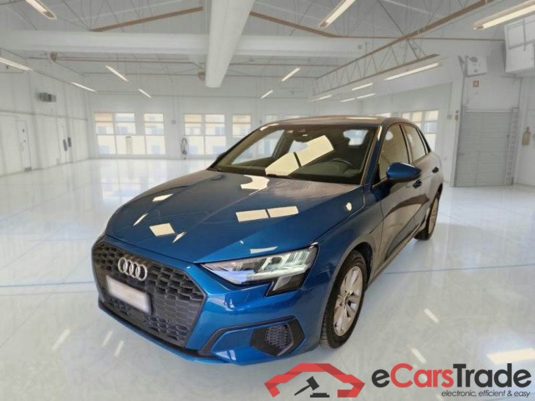 AUDI A3 / 2020 / 5P / BERLINA 30 TDI S TRONIC BUSINESS S.BACK #1