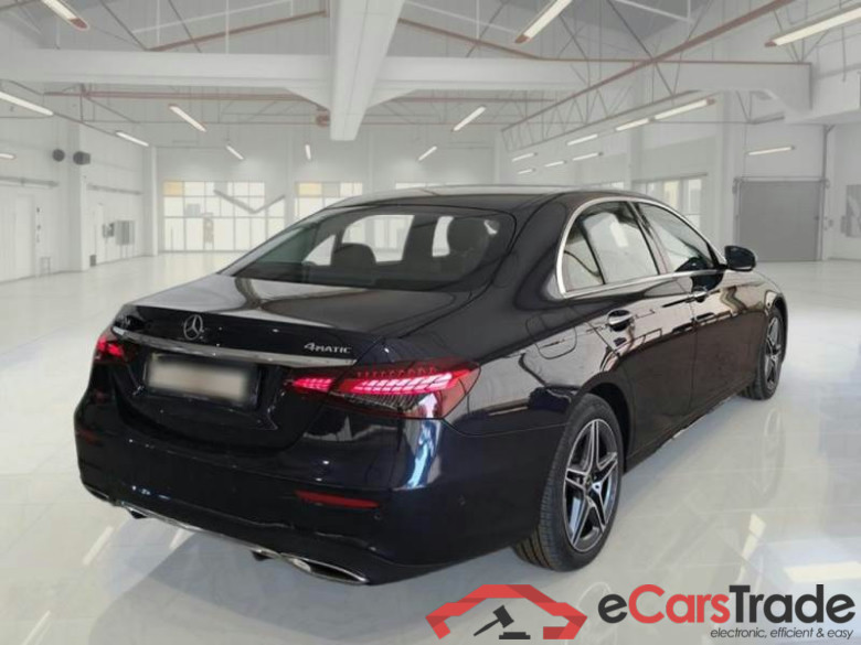 MERCEDES-BENZ CLASSE E / 2020 / 4P / BERLINA E220D 4MATIC PREMIUM PLUS #2