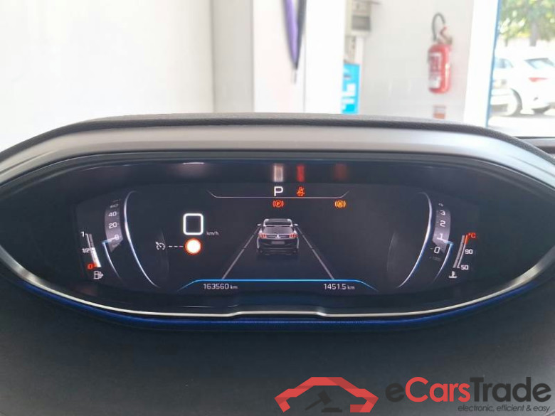 PEUGEOT 3008 / 2020 / 5P / SUV BLUEHDI 130 EAT8 SeS ACTIVE BUSINESS #4