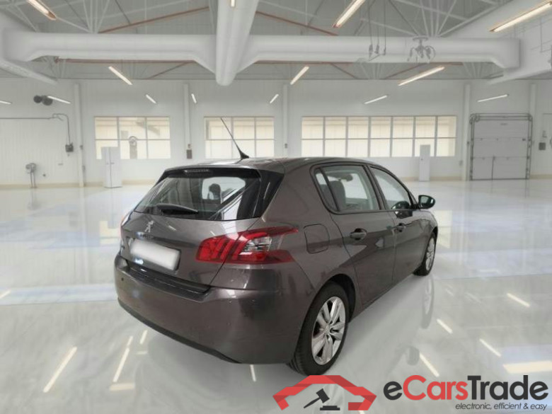 PEUGEOT 308 / 2017 / 5P / BERLINA ACTIVE PACK BLUEHDI 130 SeS #2