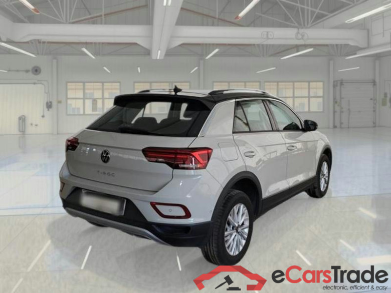 VOLKSWAGEN T-ROC / 2021 / 5P / SUV 2.0 TDI SCR LIFE DSG #2