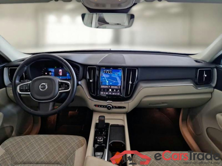 VOLVO XC60 / 2021 / 5P / SUV B4 D AWD AUTOMATICO CORE #3