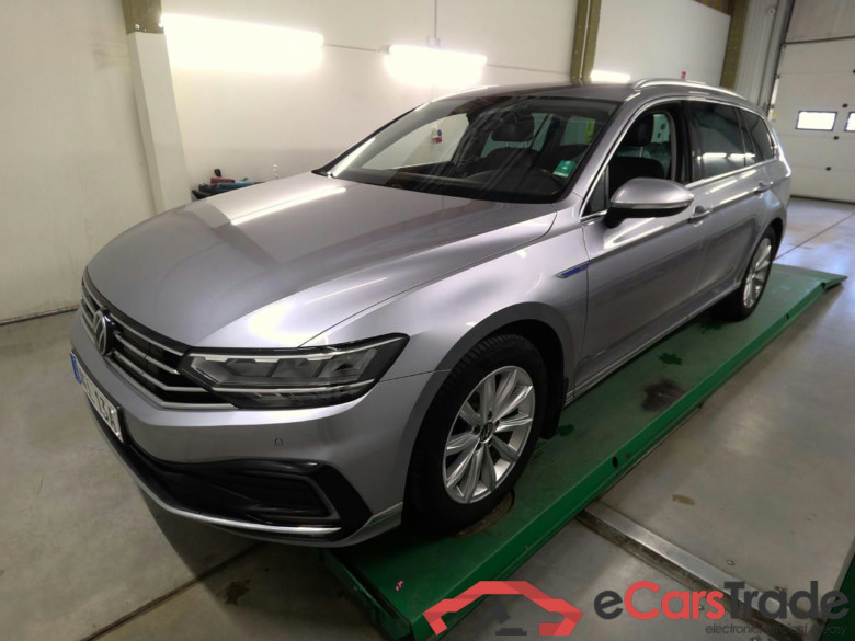 Volkswagen Passat Sp.Combi GTE #1