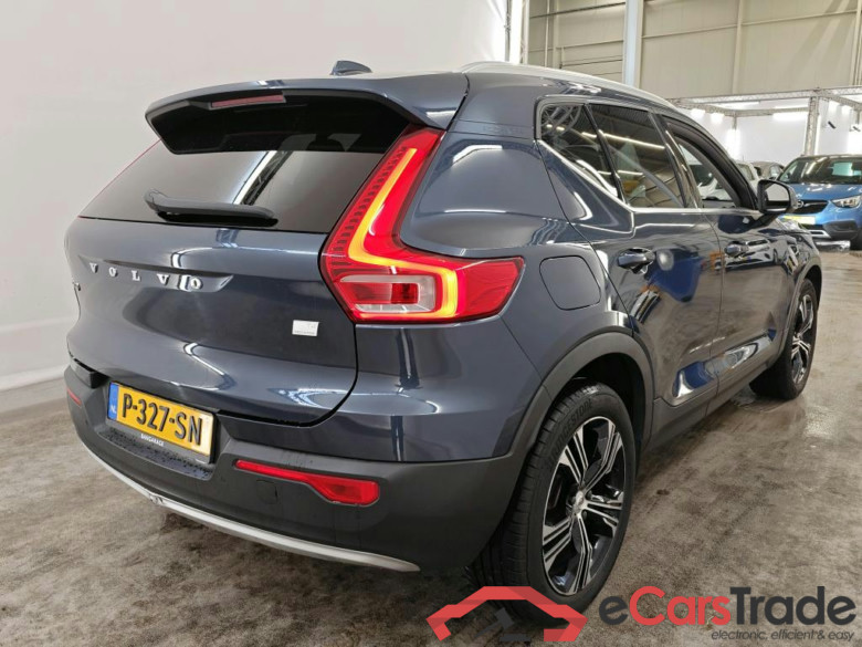 Volvo XC40 Recharge T4 Inscription 5d #2