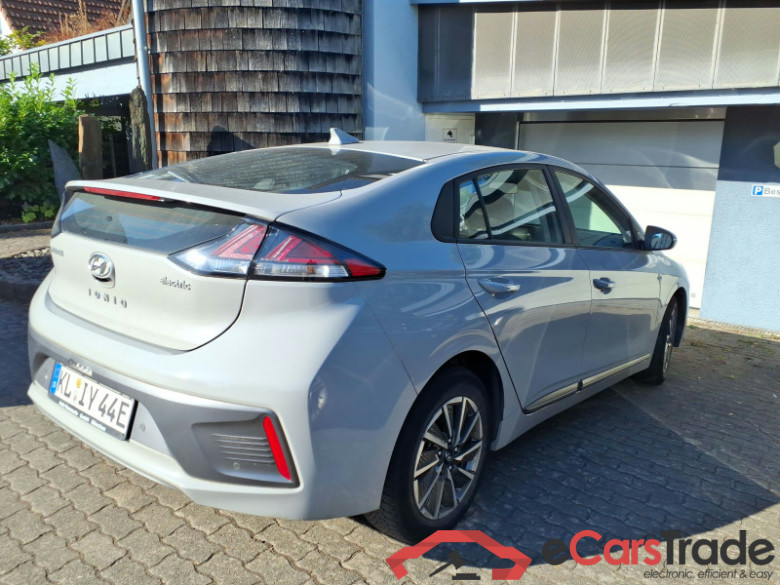 Hyundai Ioniq  #3