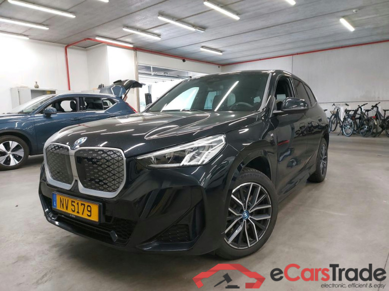 BMW I - BMW IX1 xDrive30 313PK M Sport With Alcantara & Veganza Heated Seats  * ELECTRIC *
