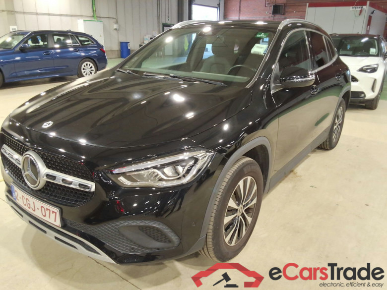 MERCEDES-BENZ GLA 1.3 GLA 250 E DCT BUSINESS SOLUTION
