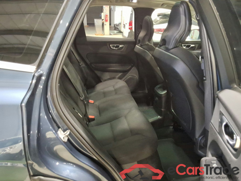 VOLVO XC60 - 2017 2.0 T6 AWD PHEV Inscription Expression #5