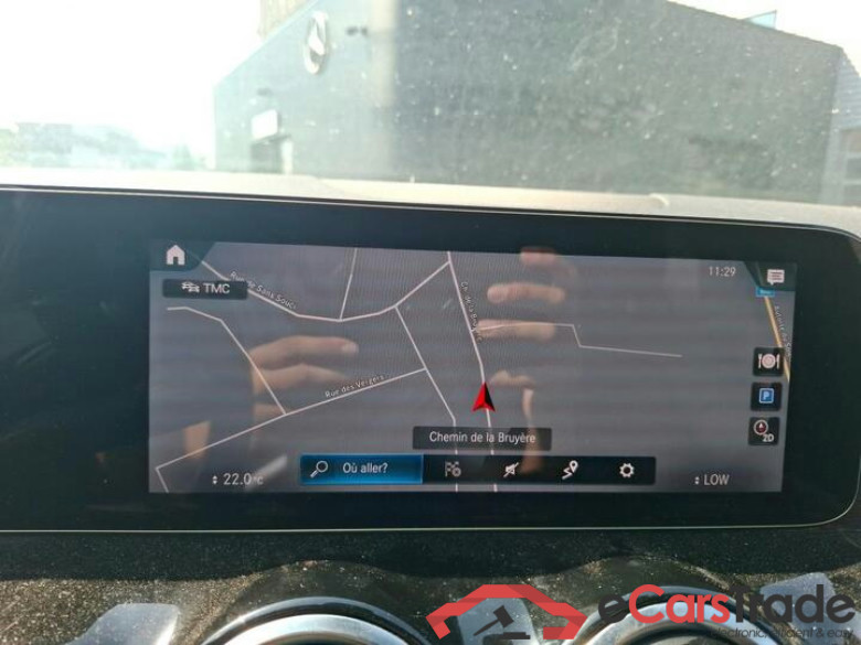 Mercedes GLA 200d Aut. Pano LED Widescreen Navi 1/2 Sport-Leather KeylessGo Camera Klima PDC ... #6