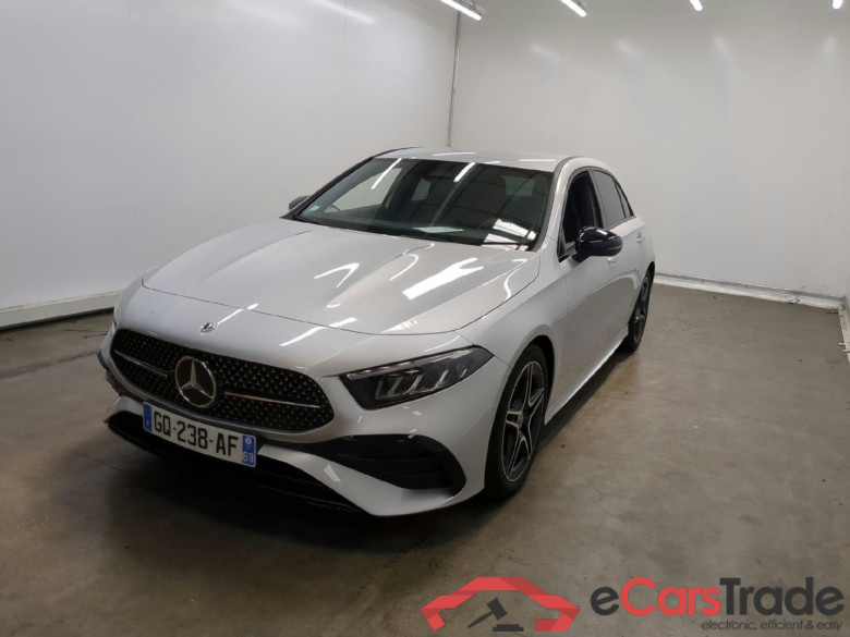 MERCEDES-BENZ Classe A Compact / 2022 / 5P / Berline A 180 AMG Line 7G-DCT