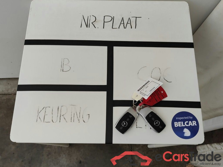 Mercedes-Benz EQB EQB 250+ AMG Line 5d #4
