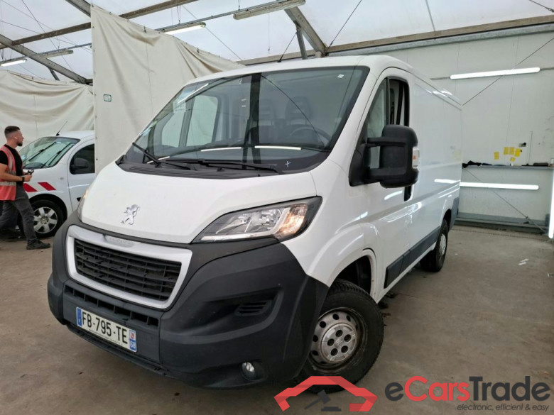 PEUGEOT Boxer / 2014 / 4P / Fourgon tôlé BLUEHDI 110 PREMIUM PACK 330 L1H1 #1