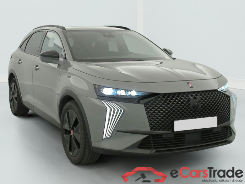 DS DS 7 Performance Line + Hybride Rechargeable E-Tense 300 EAT8 4x4 #1