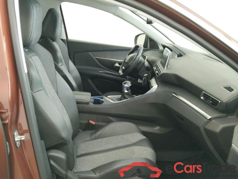 PEUGEOT 3008 / 2016 / 5P / todoterreno 1.5 BlueHDi 96kW (130CV) S&S Allure #6