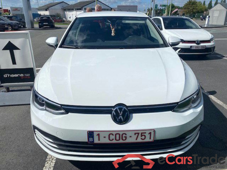 VOLKSWAGEN Golf VIII Golf Life Business Premium 1.0 TSI 81 kW (110 ch) 6 vitesses manuel