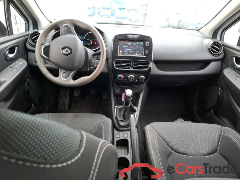Clio IV Air MediaNav 1.5 dCi 75CV BVM5 E6 #5