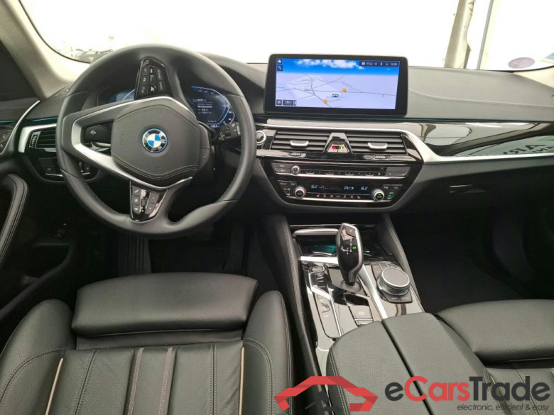 BMW Série 5 Touring / 2020 / 5P / Break 530e 292ch Luxury BVA8 #5