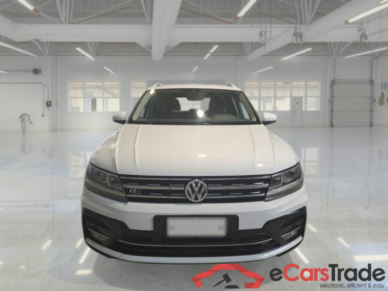 VOLKSWAGEN TIGUAN / 2016 / 5P / SUV 2.0 TDI SCR 110KW SPORT BMT #6