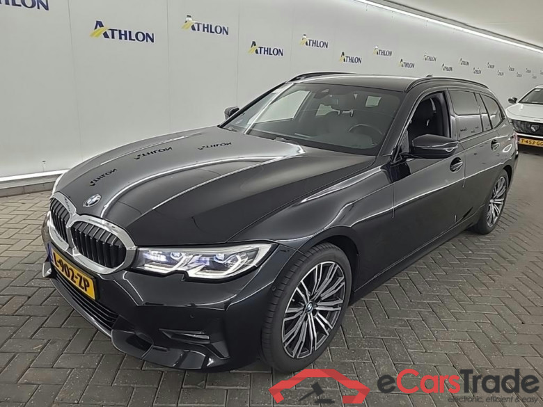 BMW 3-serie Touring 318iA 5D 115kW