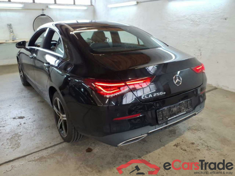 Mercedes-Benz CLA 250e  #3