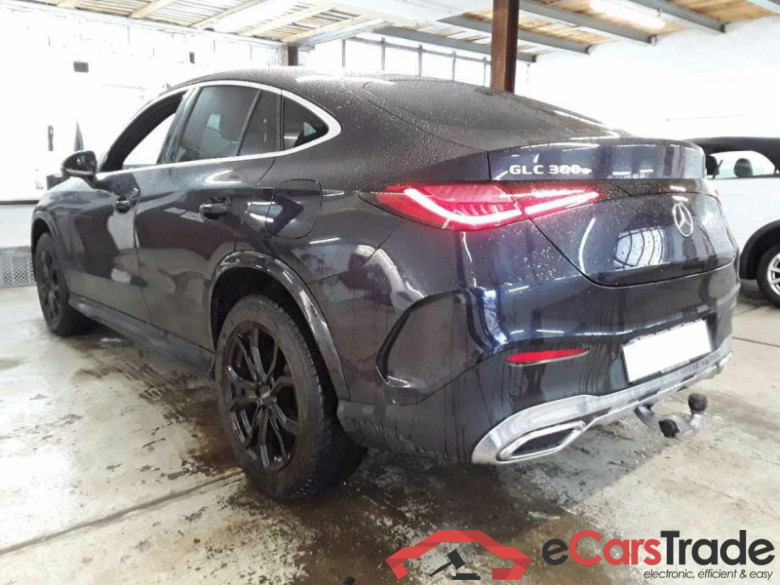 Mercedes-Benz GLC 300e Coupe  #3