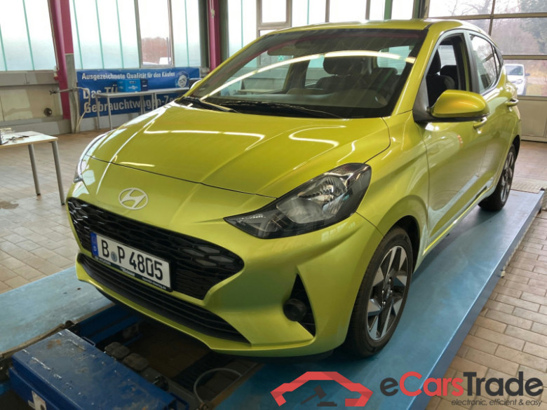 HYUNDAI i10 Schaden GA beachten #1