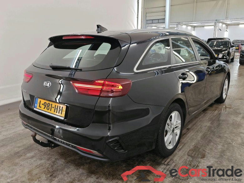 Kia Ceed Sportswagon 1.5 T-GDi DynamicLine 5d #2