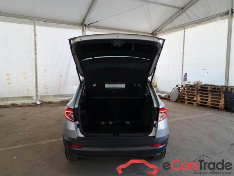SKODA KAROQ / 2017 / 5P / SUV 2.0 TDI 85KW EVO SCR S-TECH DSG #5