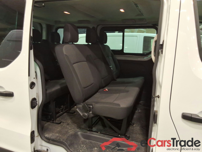 RENAULT TRAFIC 2.0 DCI 81KW PASSENGER ZEN SWB #5