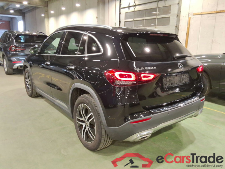 MERCEDES-BENZ GLA 1.3 GLA 250 E DCT BUSINESS SOLUTION #2