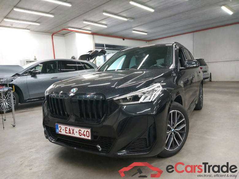 BMW - BMW X1 sDrive18dA 150PK M Sport Pack Travel #1