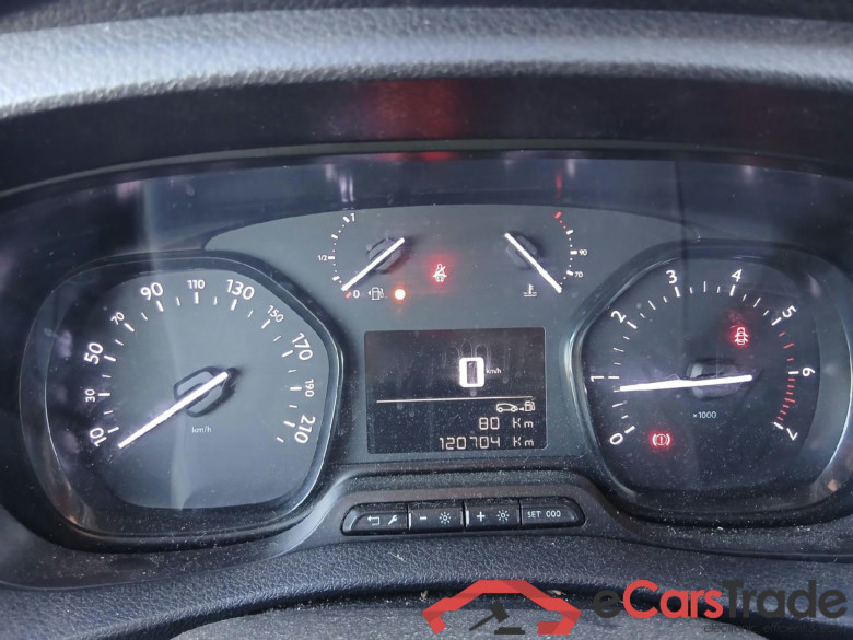 OPEL Vivaro / 2019 / 4P / furgón 1.5 Diésel 74kW (100CV) M Std Express (AC) #4