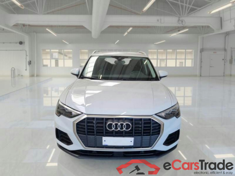 AUDI Q3 1.4 45 TFSIe Plug-In Hybrid Aut. LED Virtual Navi Camera Klima PDC ... #4