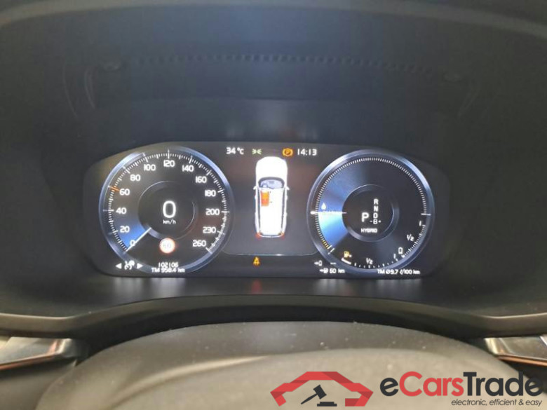 VOLVO V60 / 2019 / 5P / STATION WAGON T6 PLUG-IN AWD AUTOM.RECH.INSCRIPTION #4