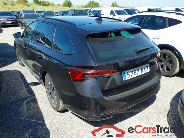 SKODA Octavia 2.0 TDI 110 kW (150 CV) DSG 7 vel. Combi Sportline(Winterpack) #2