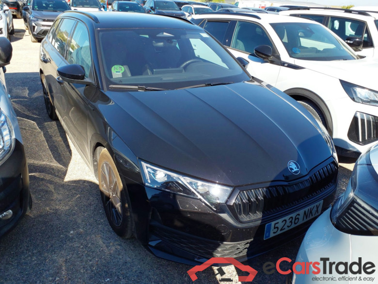 SKODA Octavia 2.0 TDI 110 kW (150 CV) DSG 7 vel. Combi Sportline(Winterpack)