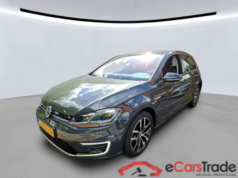 VOLKSWAGEN e-Golf 100 kW #1