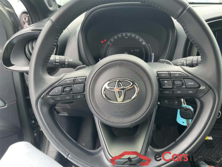 TOYOTA Aygo X 1.0 VVT-i S-CVT Envy #6