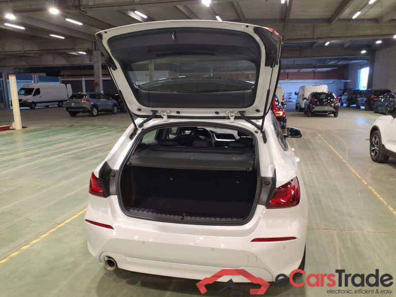 BMW 1 SERIES HATCH 1.5 116I (80KW) #3