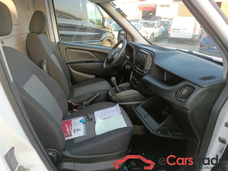 FIAT Doblò Cargo/2015/4P/furgón derivado de turismo Cargo SX 1.6 Mjet 66kW (90CV) #6