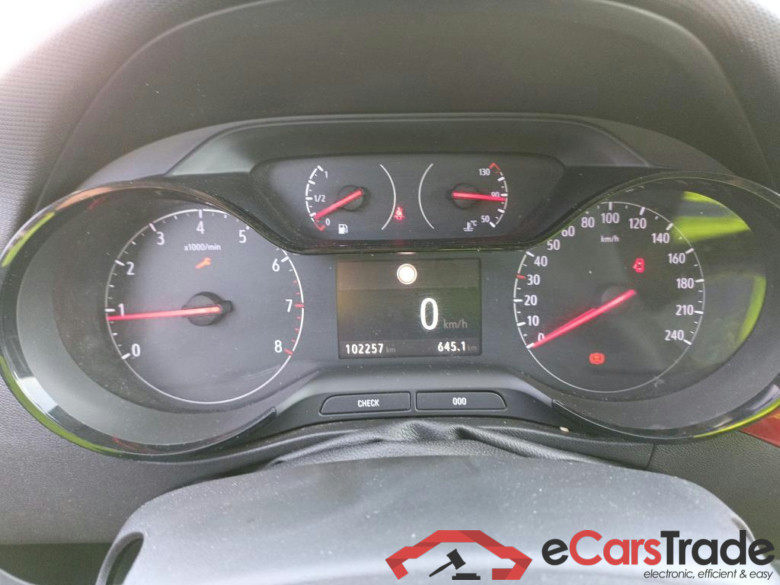 OPEL Crossland / 2020 / 5P / crossover 1.2 81kW (110CV) GS Line #4