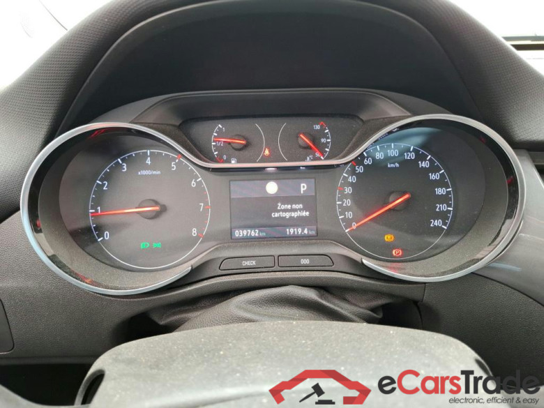 Crossland X Business Elegance 1.2 Turbo 130CV BVA6 E6d #6