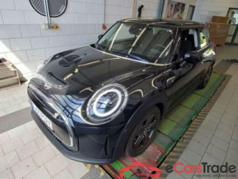 MINI MINI Cooper SE Essential Trim 3d 135kW