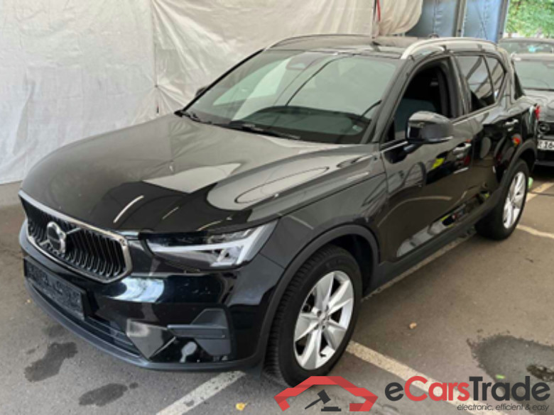 VOLVO XC40 B3 B DKG Core 5d 120kW