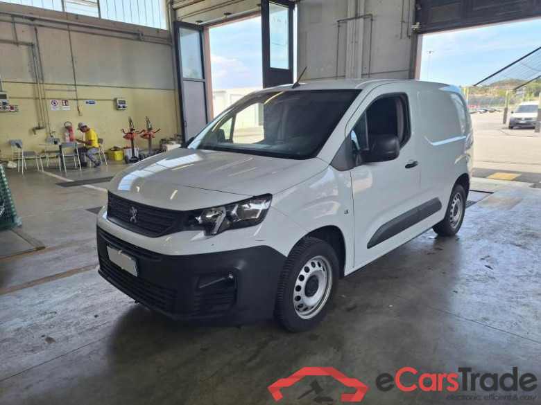 PEUGEOT PARTNER / 2018 / 4P / VETT. FURGONATA L1 BLUEHDI 130CV PREMIUM #1