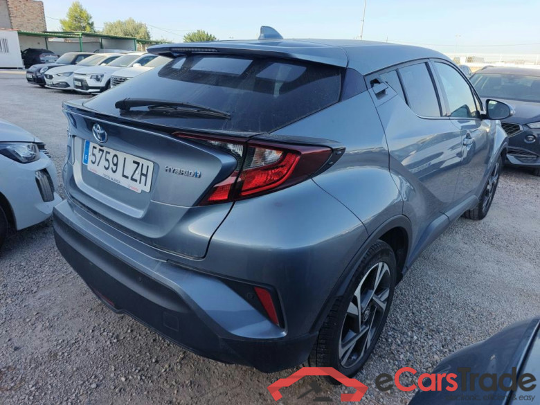 TOYOTA C-HR / 2019 / 5P / todoterreno 1.8 125H Advance #2